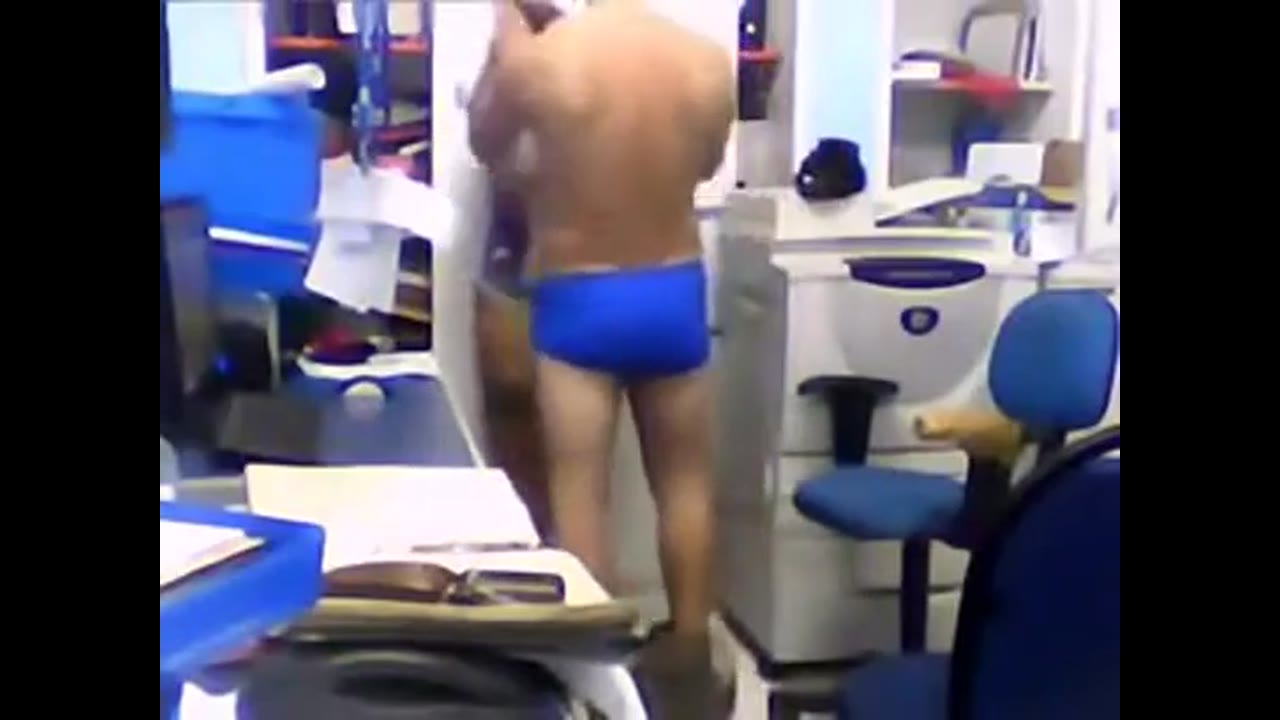 Jodio y jodio y no se lo pudo meter –